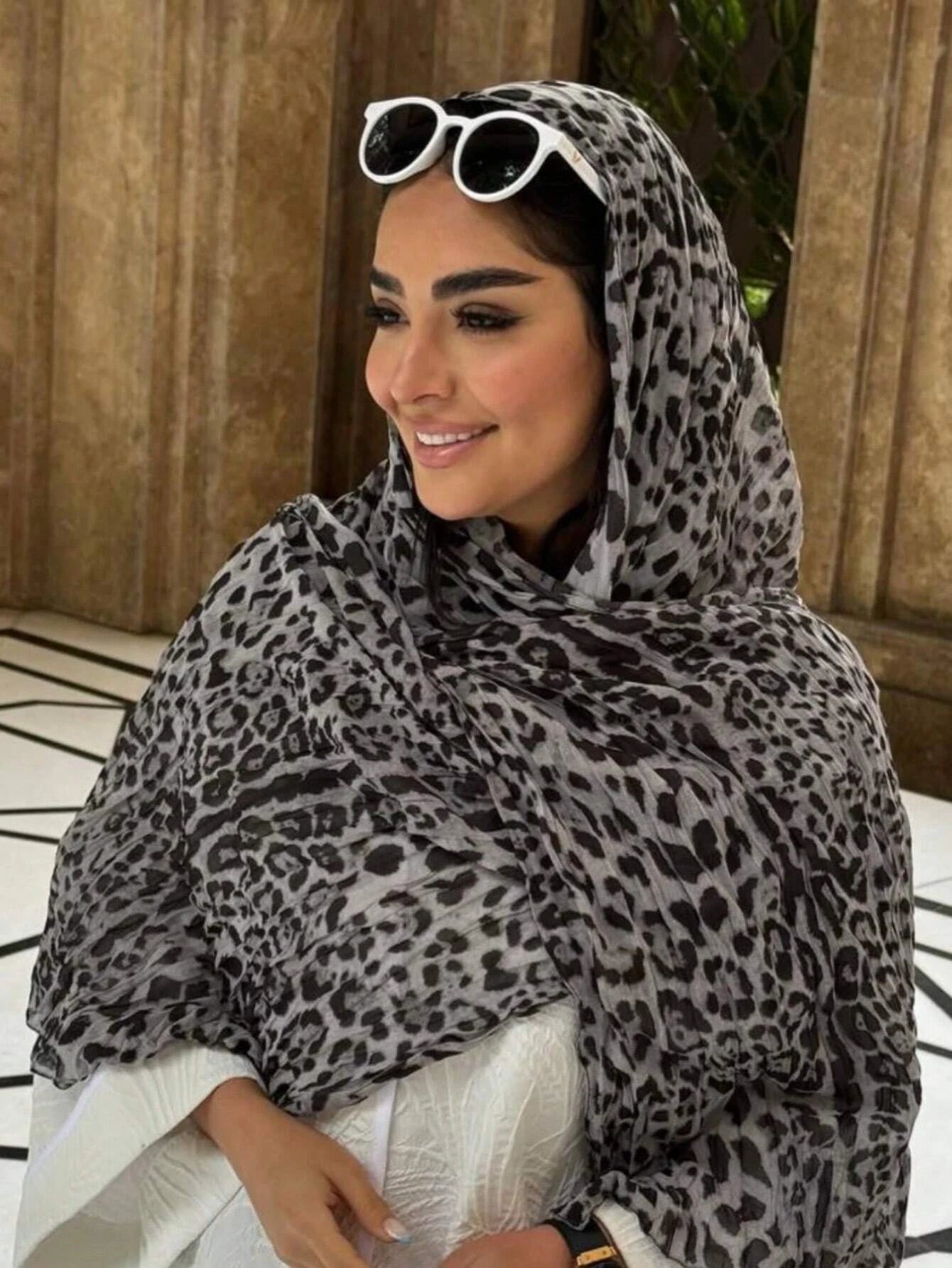 1PC Women's Scarves Bohemian Leopard Print Hijab Scarf Muslim Wrap Shawl Thin Lightweight And Breathable Suitable For Daily Wear