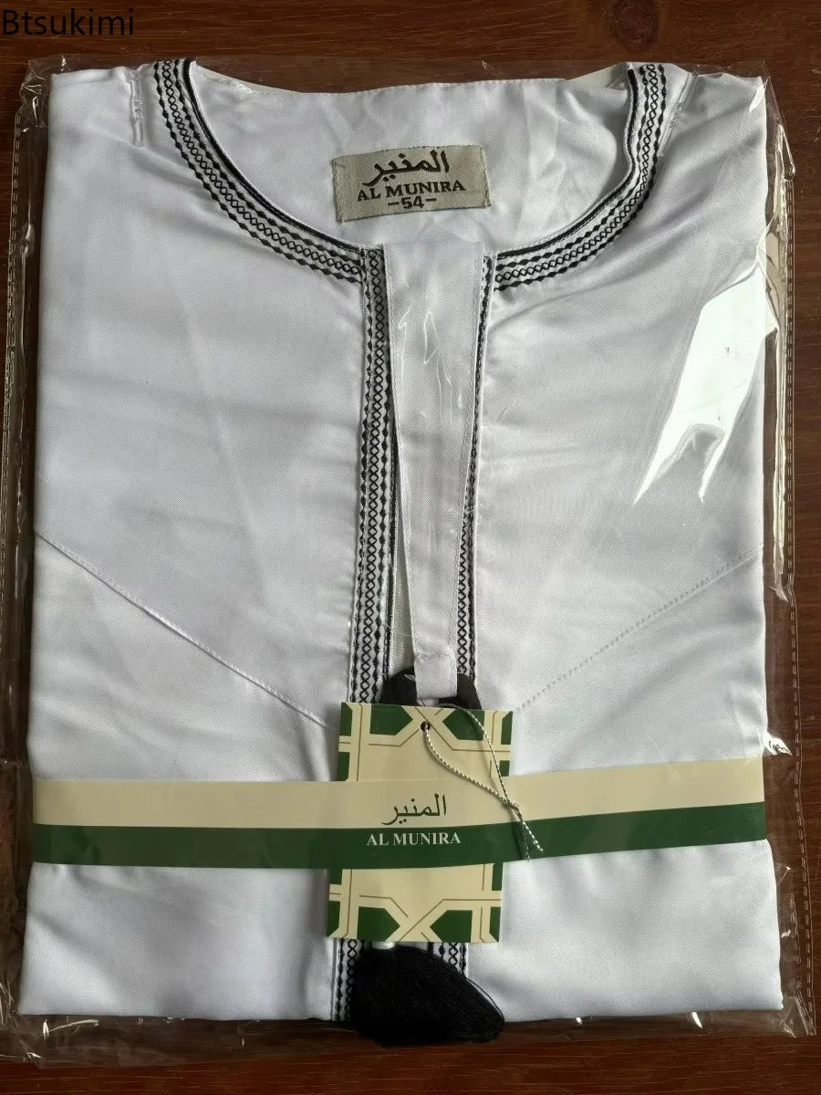New 2025 Men's Muslim Abayas Dress Long-sleeved Pullover Kaftan Robe Men Jubba Thobe Pakistan Saudi Arab Caftan Islamic Clothing